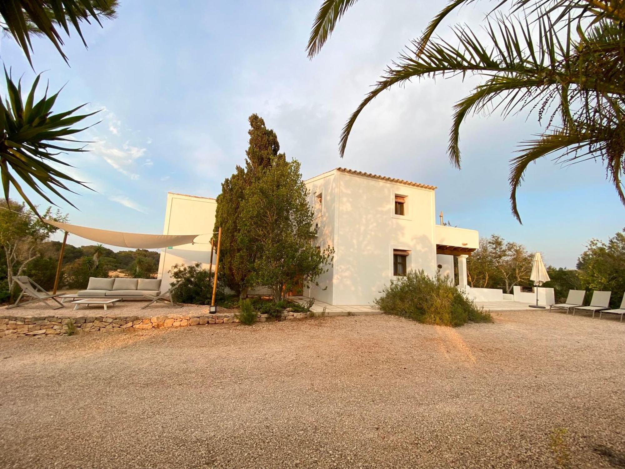 Ses Oliveres كالا ساونا المظهر الخارجي الصورة